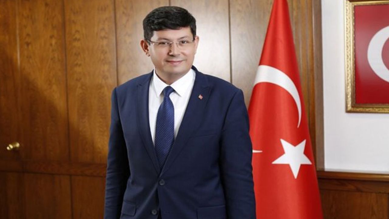İYİ Partili belediye başkanı AKP'ye geçiyor