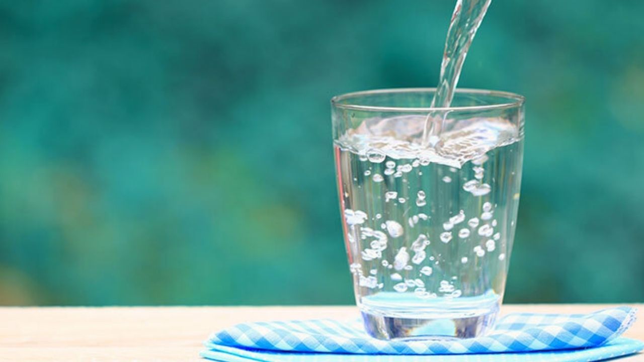 Uzmanlara göre günde 2 litre su içmeye gerek yok