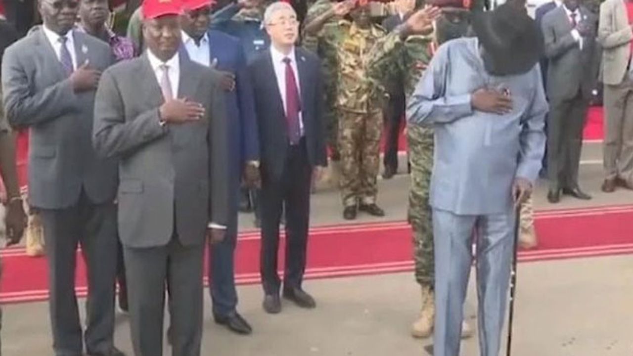 Güney Sudan Devlet Başkanı Mayardit altına kaçırdı