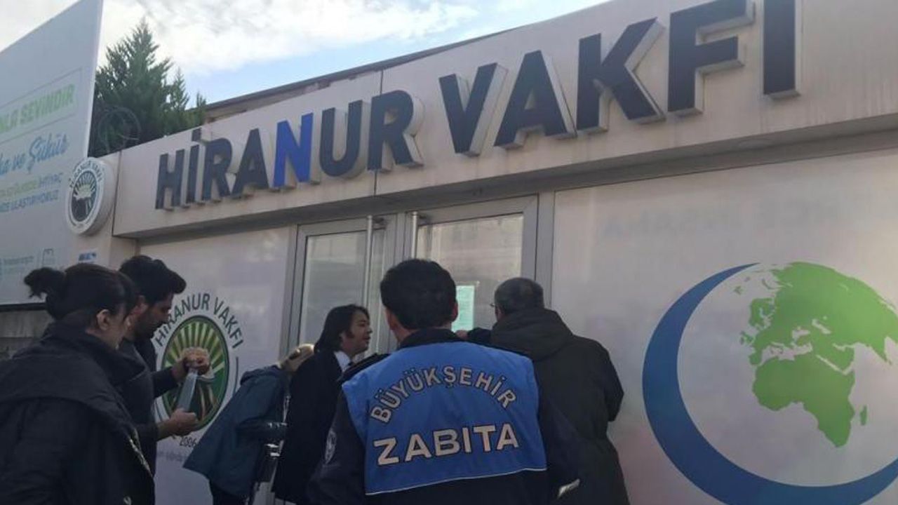 Hiranur Vakfı’nın kaçak yapıları için işlem yapmayan AKP'li başkan evrak gizlemiş