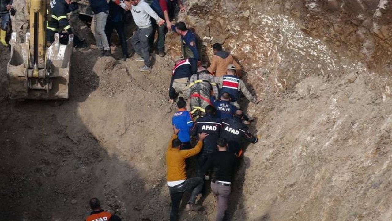 Kilis'te iş cinayeti: İçme suyu hattı çalışmalarında göçük altında kalan iki işçi hayatını kaybetti