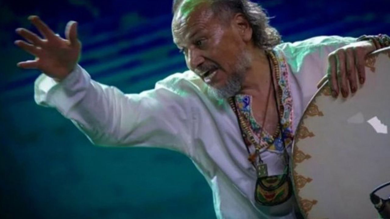 Sahnede kalp krizi geçiren ünlü müzisyen hayatını kaybetti