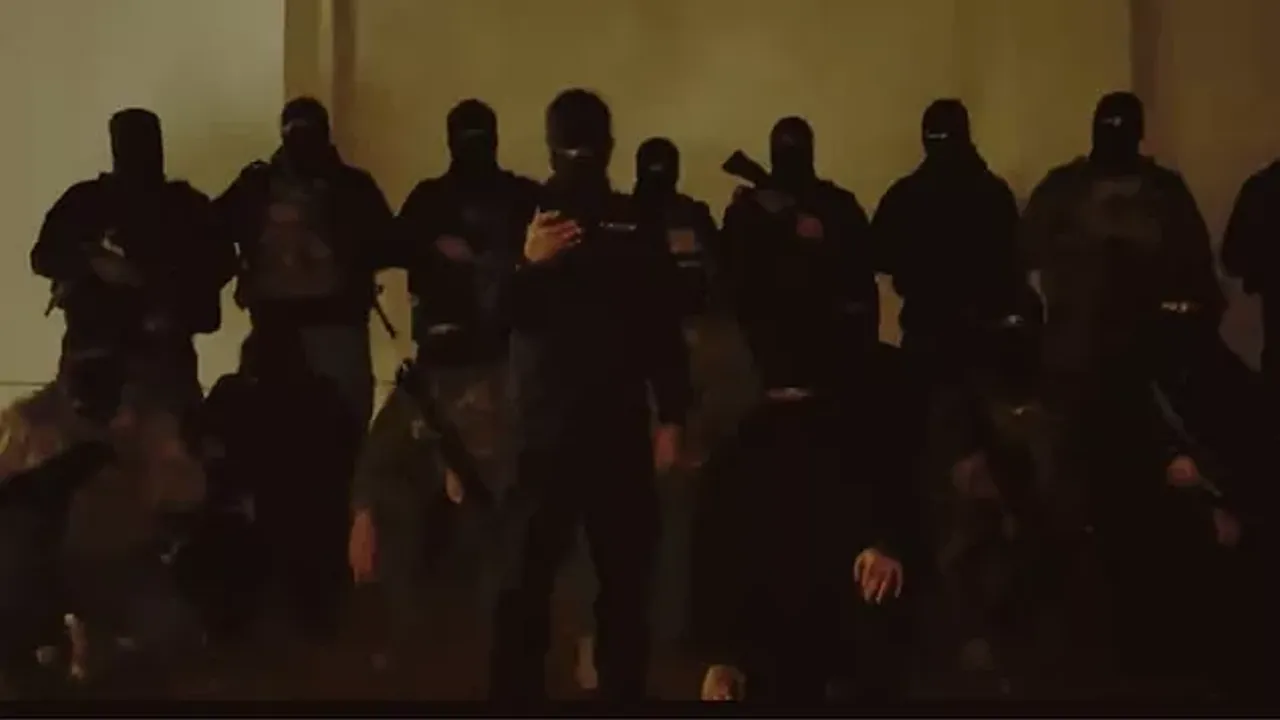 Maskeli ve silahlı gruptan Alaattin Çakıcı’ya destek: Reisimizin emrindeyiz