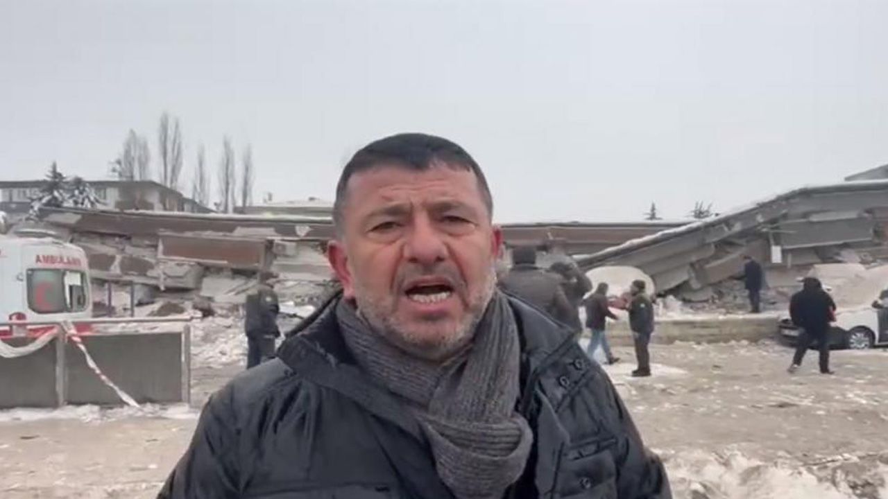 CHP'li Ağbaba: Malatya'da arama kurtarma ekibi de maalesef enkazın altında kaldı
