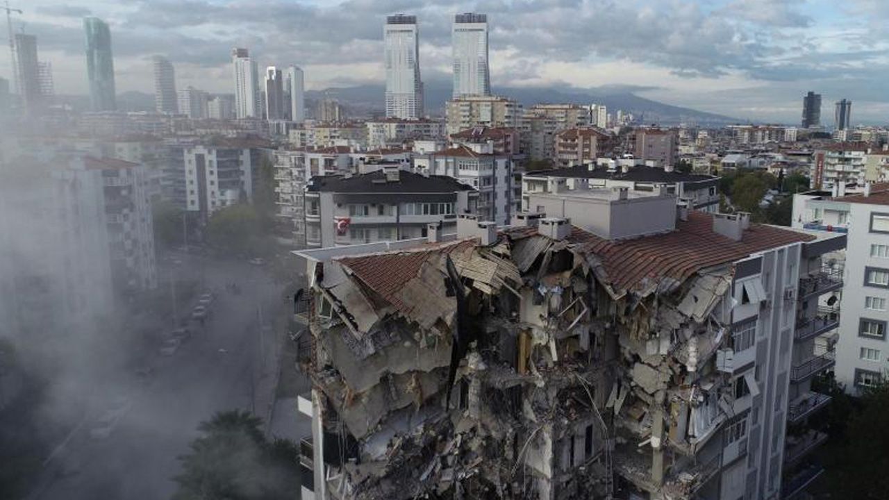 Türkiye'de 84 yılda 56 bin 65 kişi depremlerde yaşamını yitirdi