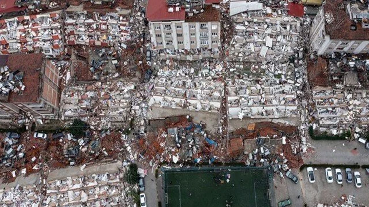 Kahramanmaraş'ta 7.7 ve 7.6'lık deprem: Can kaybı artıyr