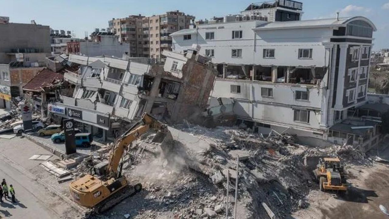 Depremlerde can kaybı 31 bin 643’e yükseldi