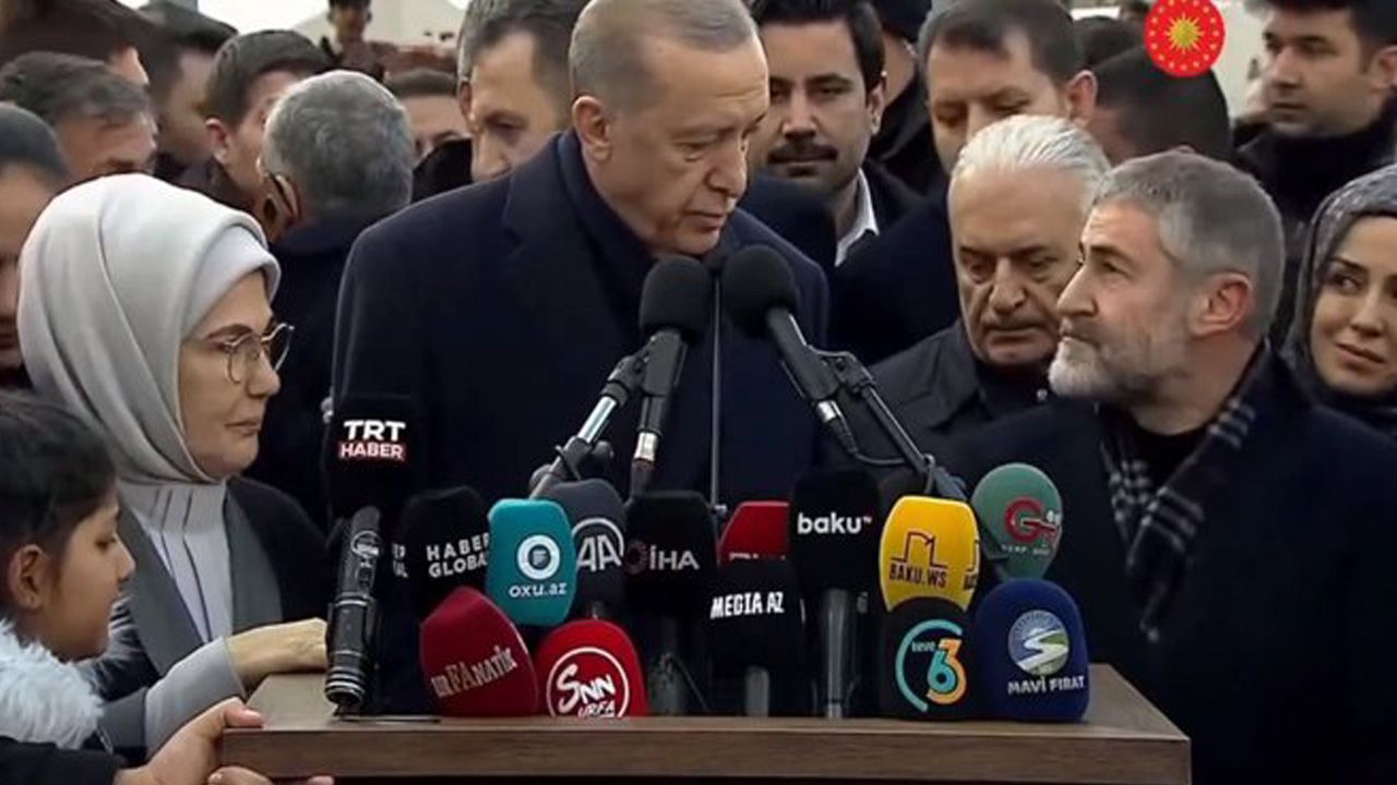 Cumhurbaşkanı Erdoğan'ın Urfa konuşmasında 'protokol savaşı'