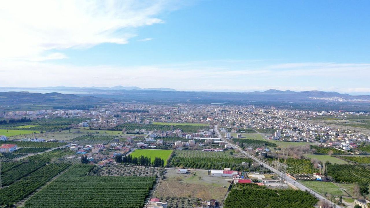 Hatay Erzin'de can kaybı yok; Belediye Başkanı tek kaçak yapıya izin vermedi