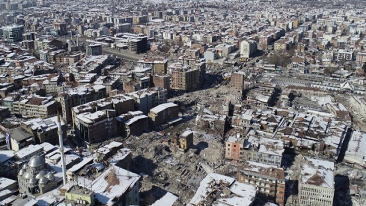 Malatya Valiliği: Depremde kentte yıkılan bina sayısı 3 bin 437