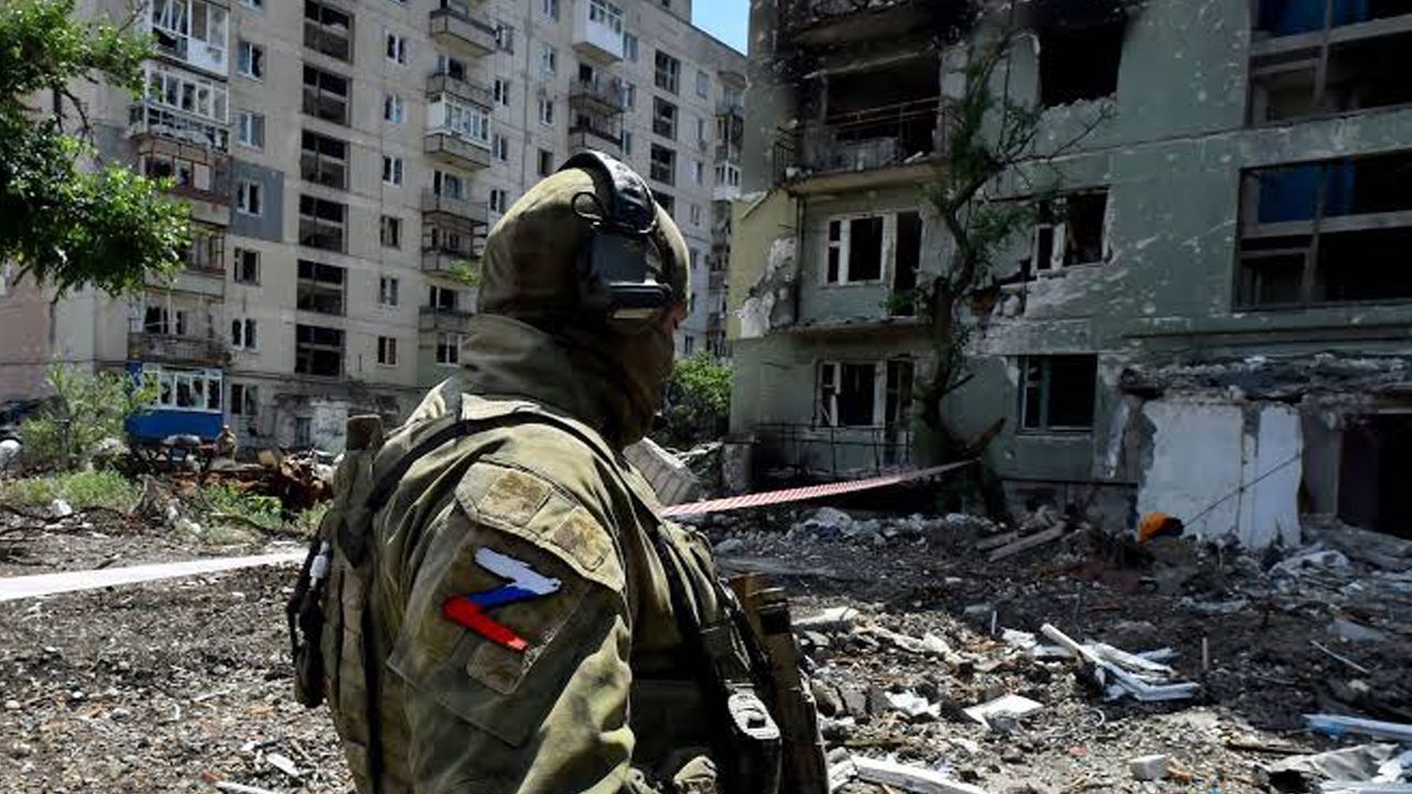 Savaşın 1. yılı Ukrayna – Rusya: İki kutuplu dünyada soğuk savaş mı başlıyor?