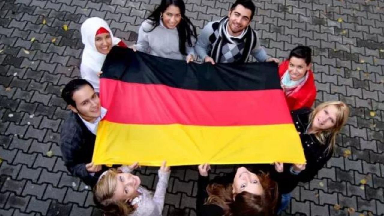Almanya’da yeni yabancı işçi yasası: Akrabaları ya da bağlantısı olanlar öncelikli olacak
