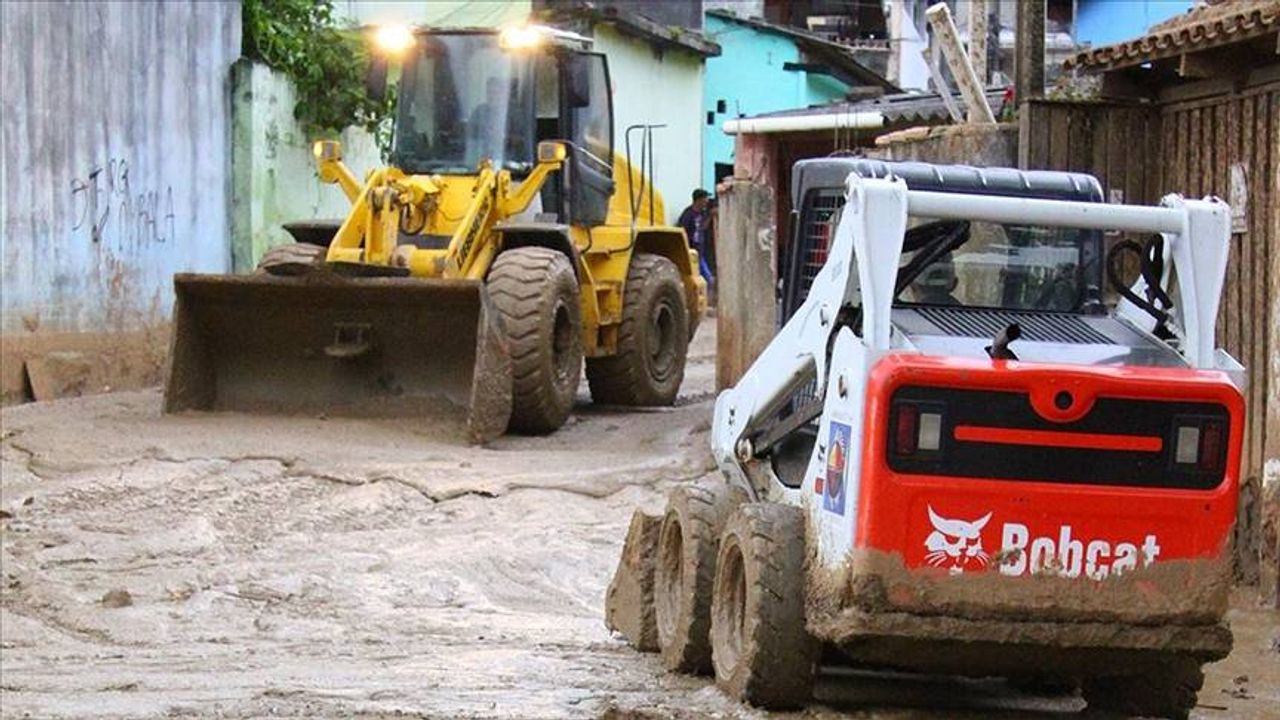Brezilya'da sel ve toprak kaymalarında altı kişi hayatını kaybetti