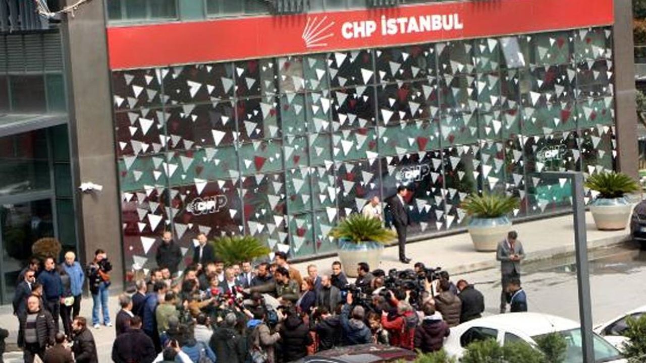 CHP İl başkanlığı binası civarında silahla ateş edilmesi ile ilgili 4 kişi yakalandı