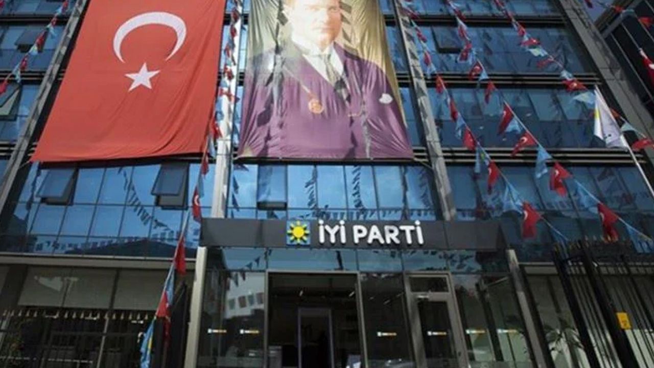 Edirne İYİ Parti'de istifa