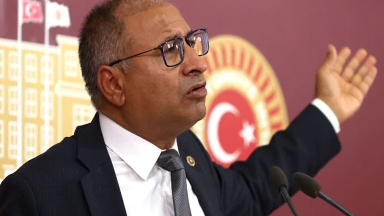 Özcan Purçu CHP'den istifa etti: 'Bir Romana mı yer bulamadınız?'
