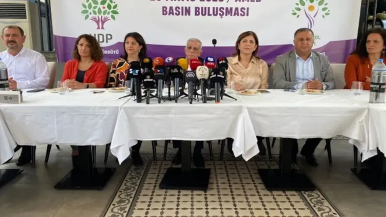 Ahmet Türk'ten Kılıçdaroğlu'na destek çağrısı: Oyuna gelmemek lazım