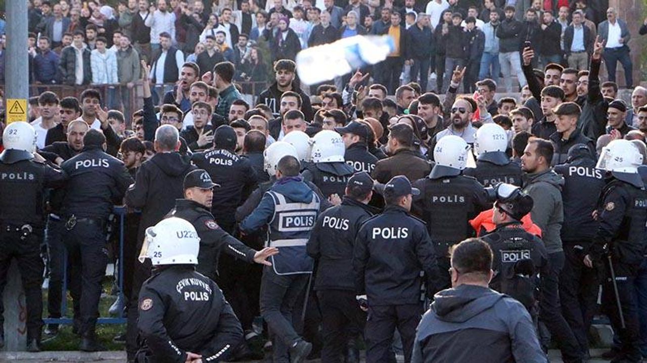 İmamoğlu'na "taşlı saldırı": Gözaltına alınan dokuz kişi daha serbest