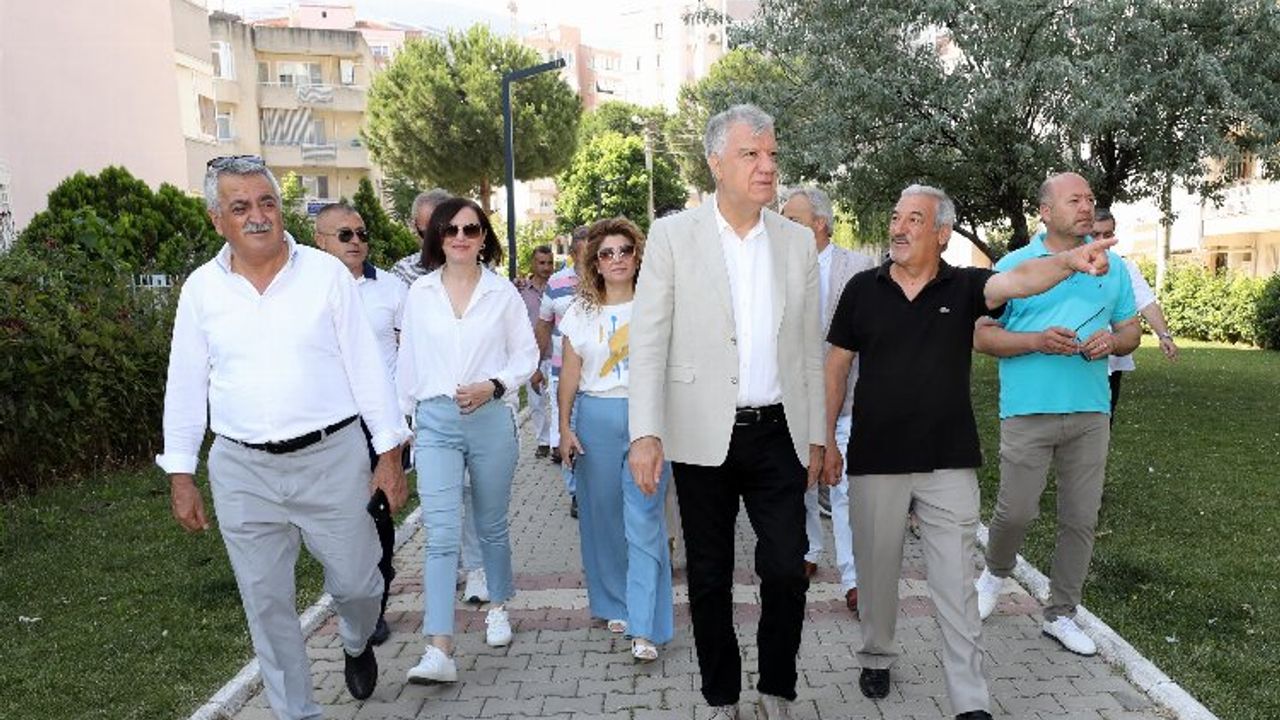 İzmir Narlıdere'de Başkan Engin'den mahalle gezilerine devam
