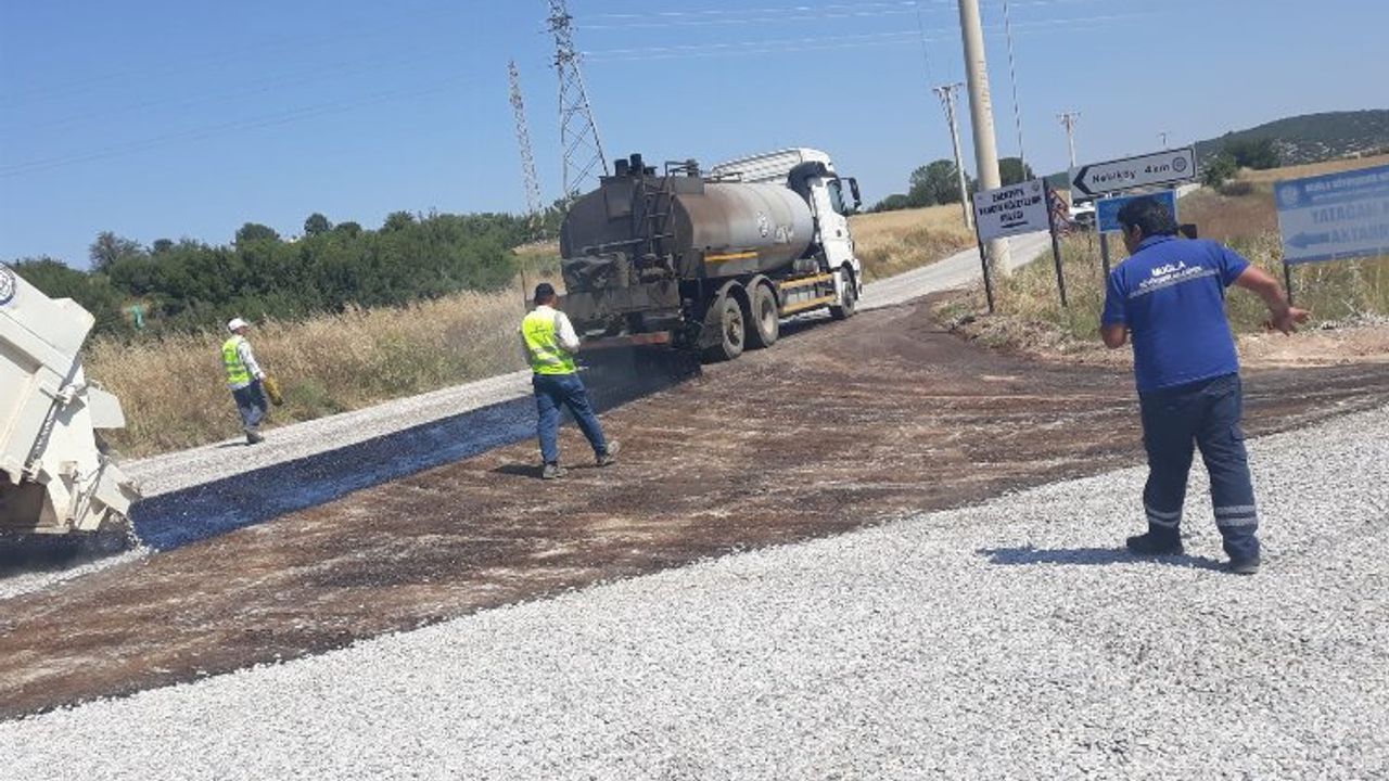 Muğla Yatağan’ın yollarını yenileniyor