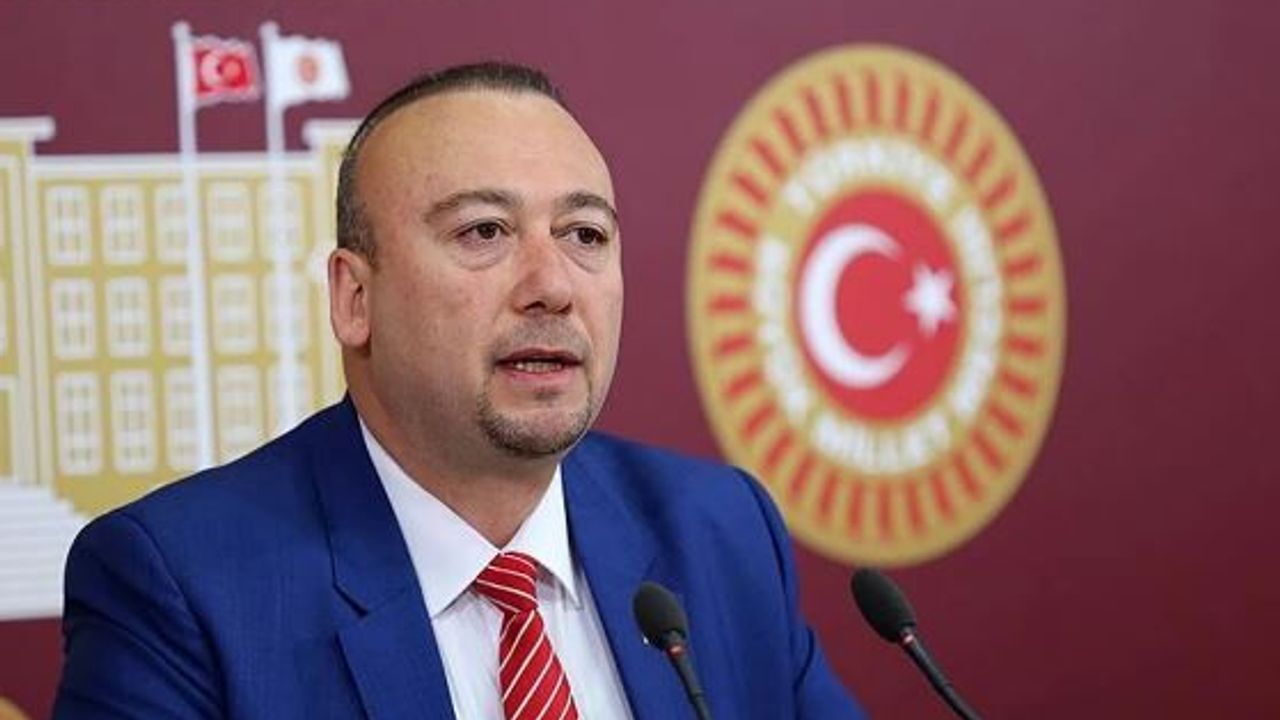Özkan Yalım, CHP'den ihraç edildi