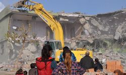 Silopi’de ‘acele kamulaştırma’ kararı sonrası evler yıkılıyor
