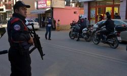 Adana'da 'bombalı araç' alarmı