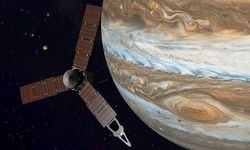 NASA, Jüpiter'de göz şeklindeki fırtınanın fotoğrafını yayınladı