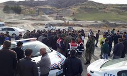 Köylüler Kahta Çayı üzerine yapılmak istenen HES çalışmasını durdurdu