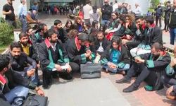Açlık grevine dikkat çeken 13 avukata soruşturma