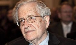 Chomsky: Amerikan entelektüellerine ABD'nin bir terör devleti olduğunu kabul ettiremezsiniz