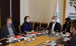 DİSK Meclis’te HDP’yi ziyaret etti