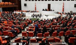 Selvi: Yeni düzenlemede ittifaka giren partiler için seçim barajının yüzde 10’da kalması düşünülüyor