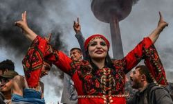 Diyarbakır Newroz kutlamalarında son altı yılda hangi siyasi mesajlar öne çıktı?