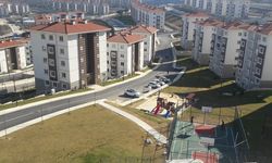 Dar gelirlilere yapılan konutları AKP'li yöneticiler almış