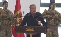 Bordo berelilerin yemin töreni: 'Hulusi Akar konuşurken askerlerin şarjörleri alındı' iddiası
