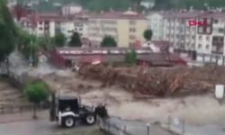 Kastamonu'da selin geliş anı görüntülendi