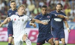 Fenerbahçe, 10 kişi kalan rakibini 90+'da attığı tek golle yendi