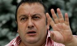 İsmail Türüt'ün Almanya'daki konseri ırkçı şarkısı nedeniyle iptal edildi