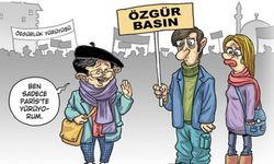 'Mösyö Davutoğlu' Penguen'de: Ben sadece Paris'te yürüyorum