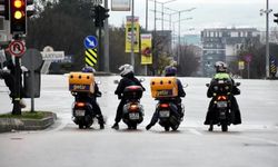 Yarın moto kuryelerin trafiğe çıkışına izin verilecek