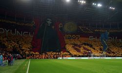 Galatasaray taraftarından 'Squid Game' koreografisi