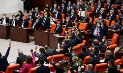 CHP'nin 'yargı bağımsızlığının araştırılması' önergesi AKP ve MHP oyları ile reddedildi