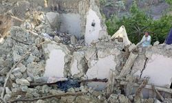 Afganistan'da 5.9'luk deprem: Ölü sayısı 250'nin üzerinde