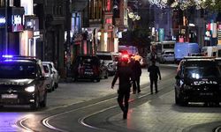 25 Kasım'da Tünel'de bir araya gelen kadınlara polis ablukası