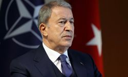 Hulusi Akar, İsveç savunma bakanının Türkiye ziyaretini iptal etti