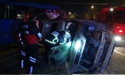 Halk otobüsü otomobille çarpıştı: 3'ü ağır 16 yaralı