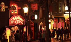 Amsterdam'ın 'erotik merkez' planı kriz çıkardı