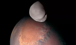 Mars'ın uydusu Deimos'un en net görüntüleri paylaşıldı