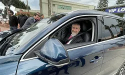 Bakan Nebati, yolda gördüğü Porsche sürücüsüne TOGG'la yarış teklif etmiş